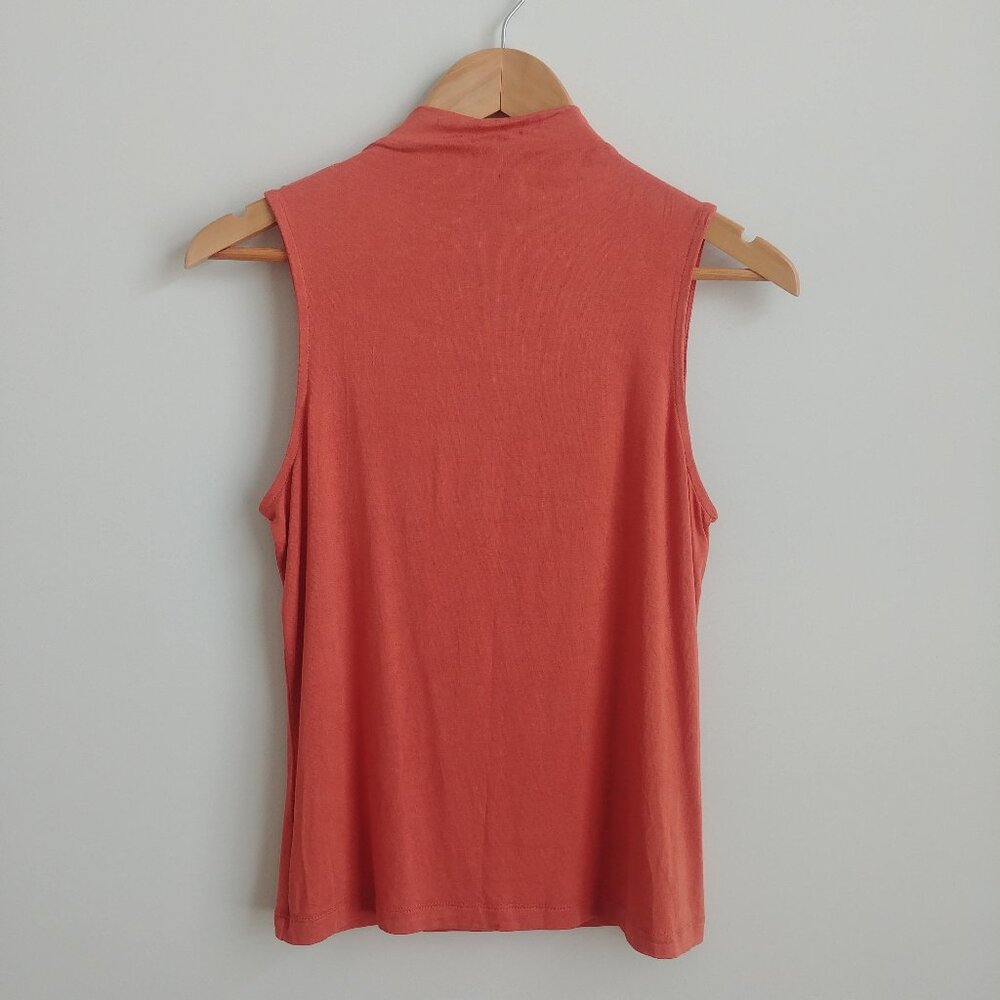 4/$20 Christian Siriano soft lightweight sleeveless mockneck top shirt orange M